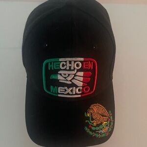 Hecho en Mexico Black Cap